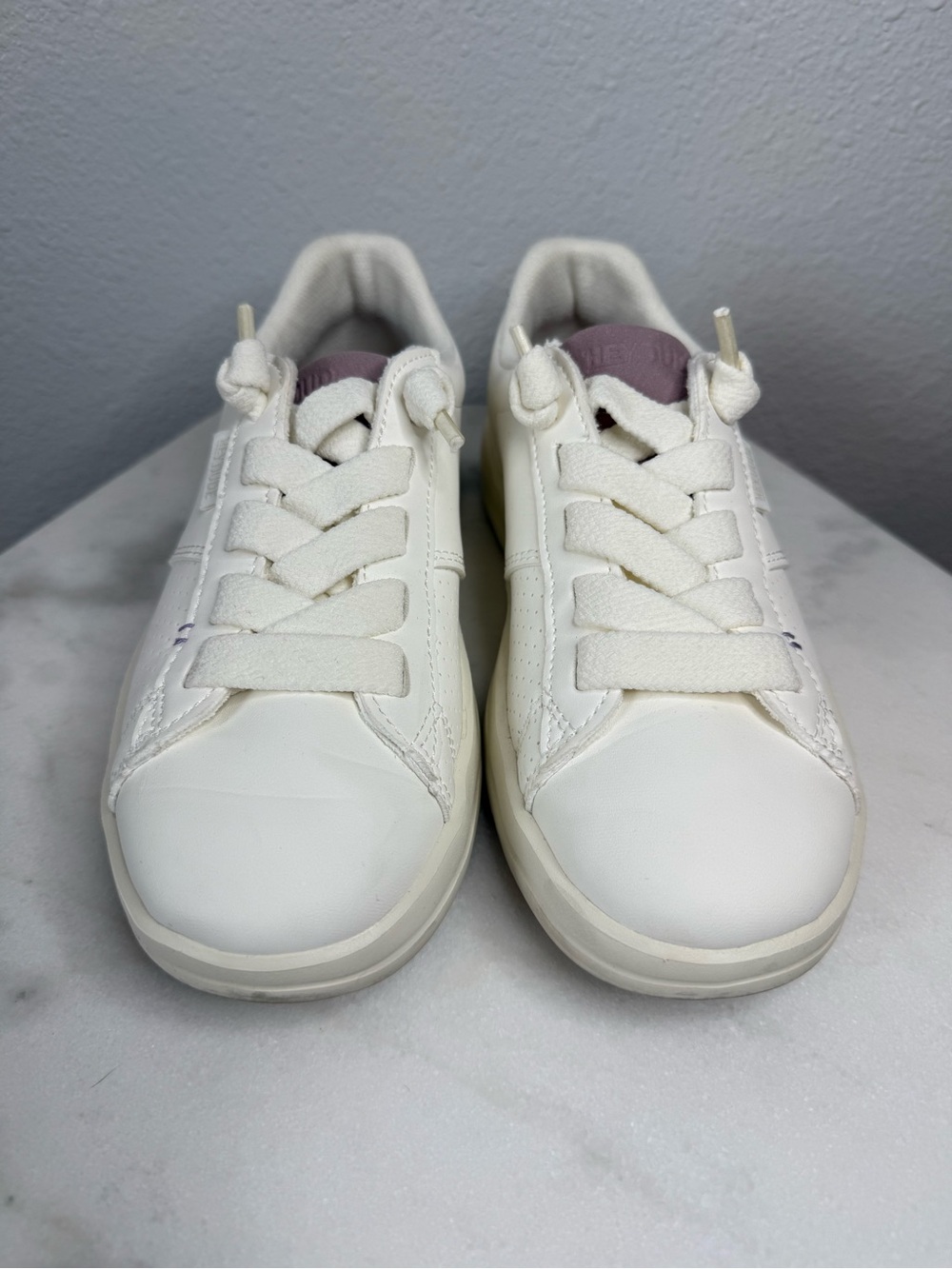 Hey Dude Karina Duo Classic White Sneakers Leopard Insole Women’s 6